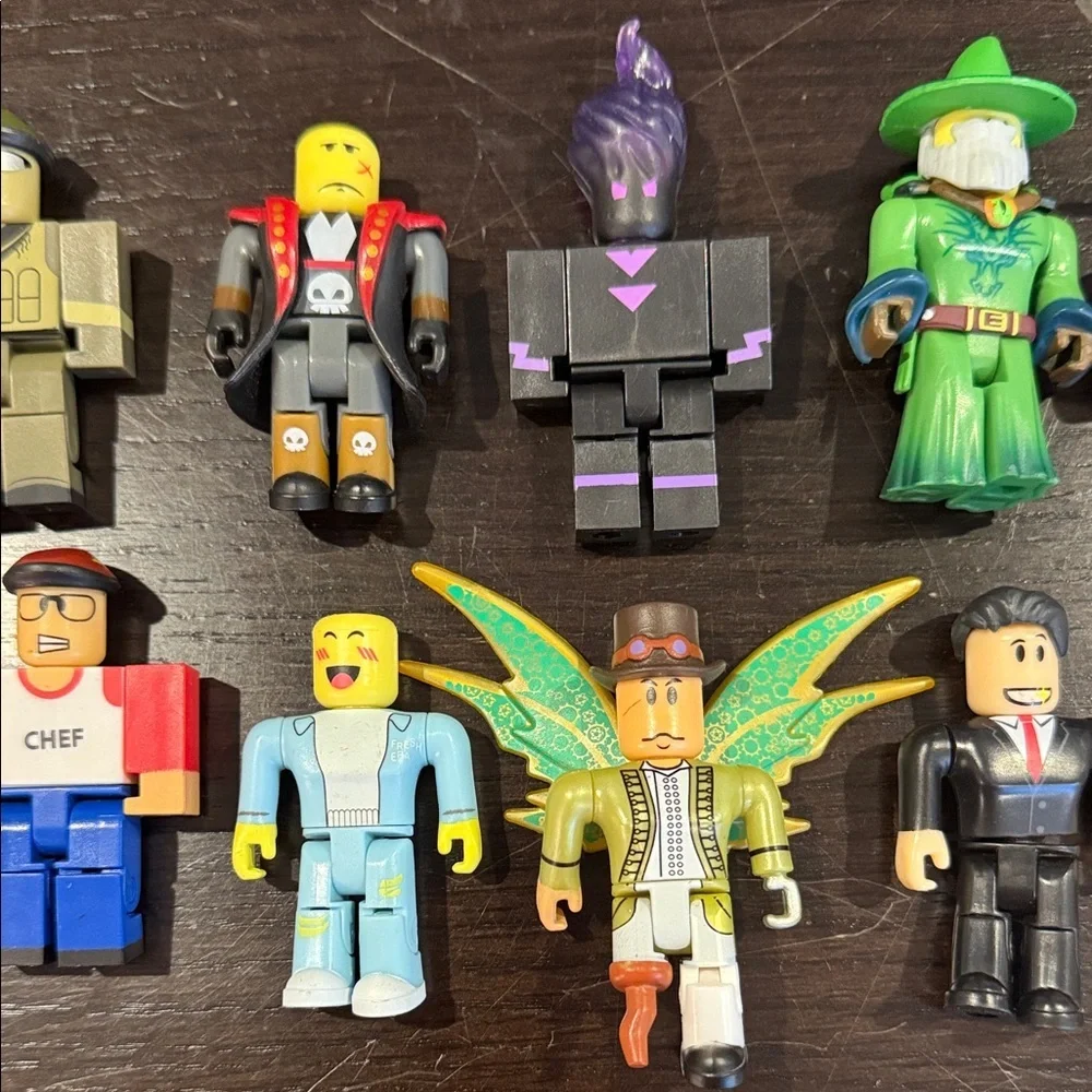 Vibrant Action Figures Playset Roblox figure set toys kids gaming set of 10 - Picture 4 of 5